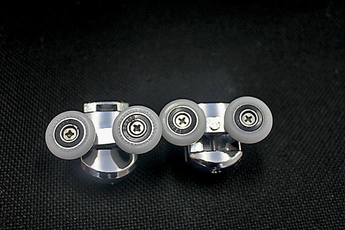  Угловая открытая душевая кабина River LENA Б/К 90/46 МТ размером 90 на 90 см. и высотой 196 см. с поддоном в форме четверти круга 