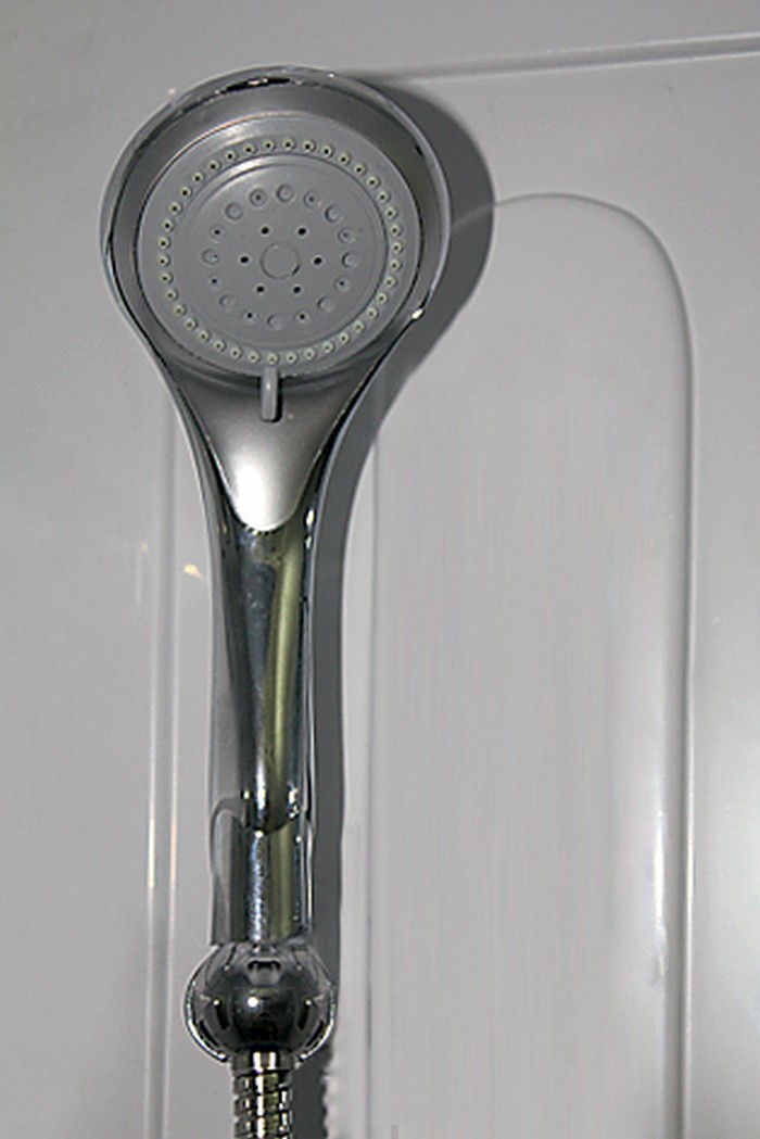  Угловая открытая душевая кабина River LENA Б/К 90/46 МТ размером 90 на 90 см. и высотой 196 см. с поддоном в форме четверти круга 